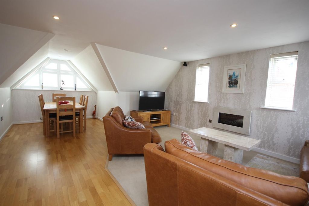 Property photo 2 of 10 Img_5274.Jpg