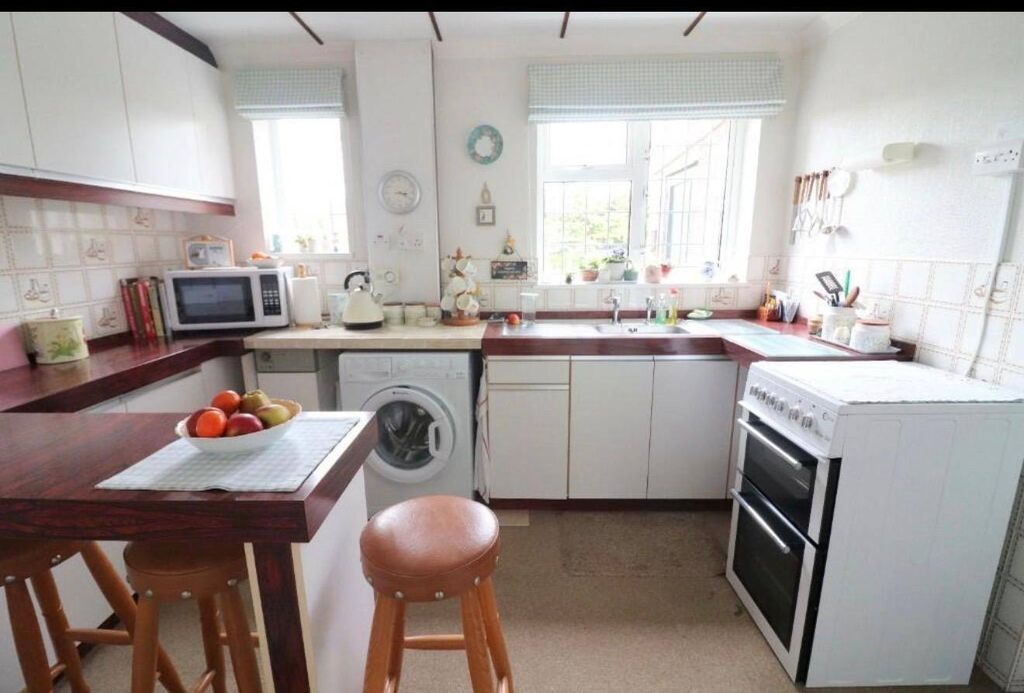 Property photo 3 of 6 Gallery