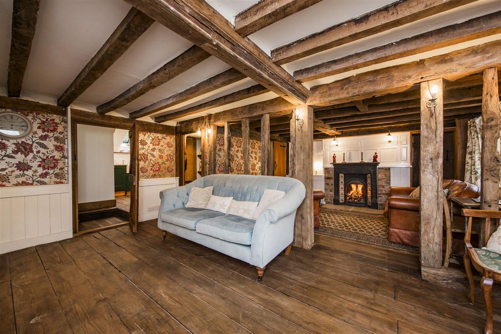 Property photo 2 of 50 Drawing Room