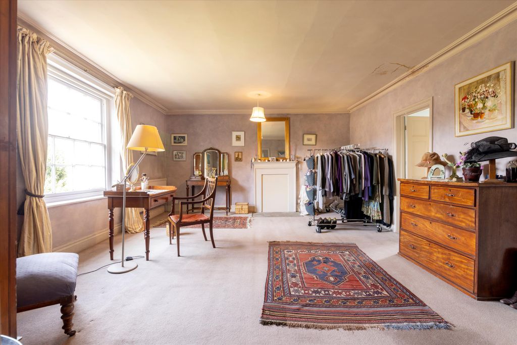Additional image 20 of 5 bed town house for saleSilverless Street, Marlborough SN8