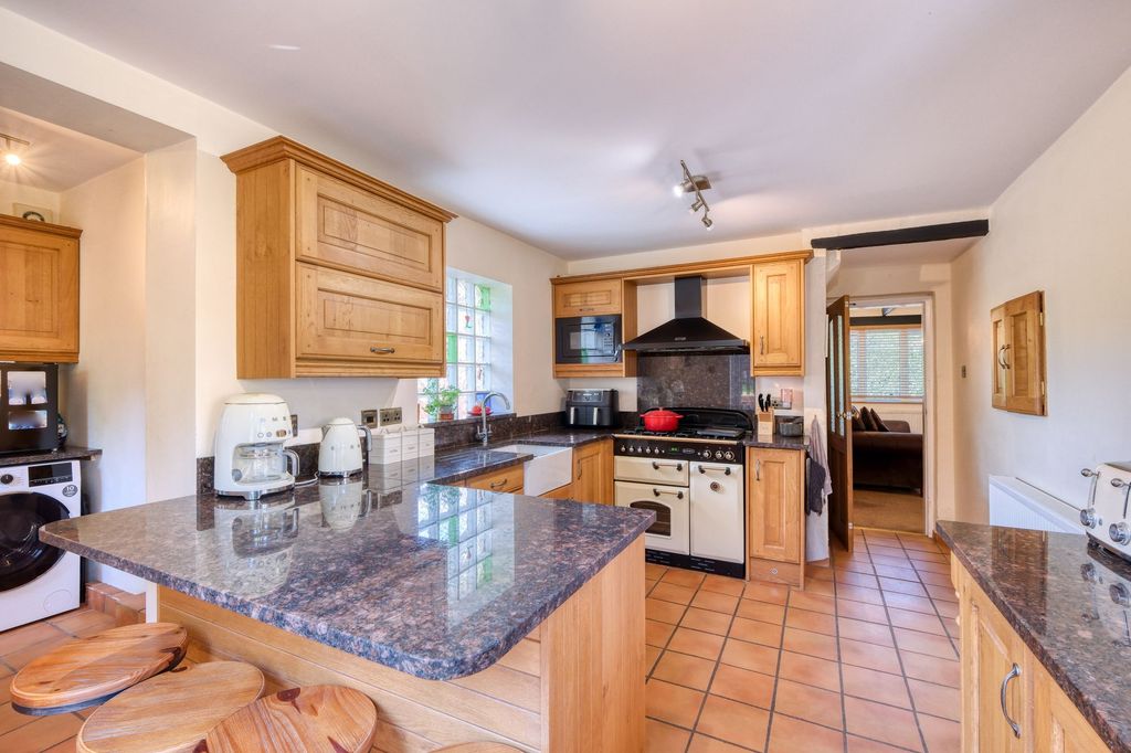 Property photo 2 of 14