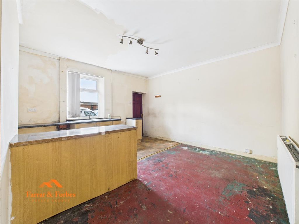 Property photo 2 of 15 Cam03956G0-Pr0108-Still001.Jpg