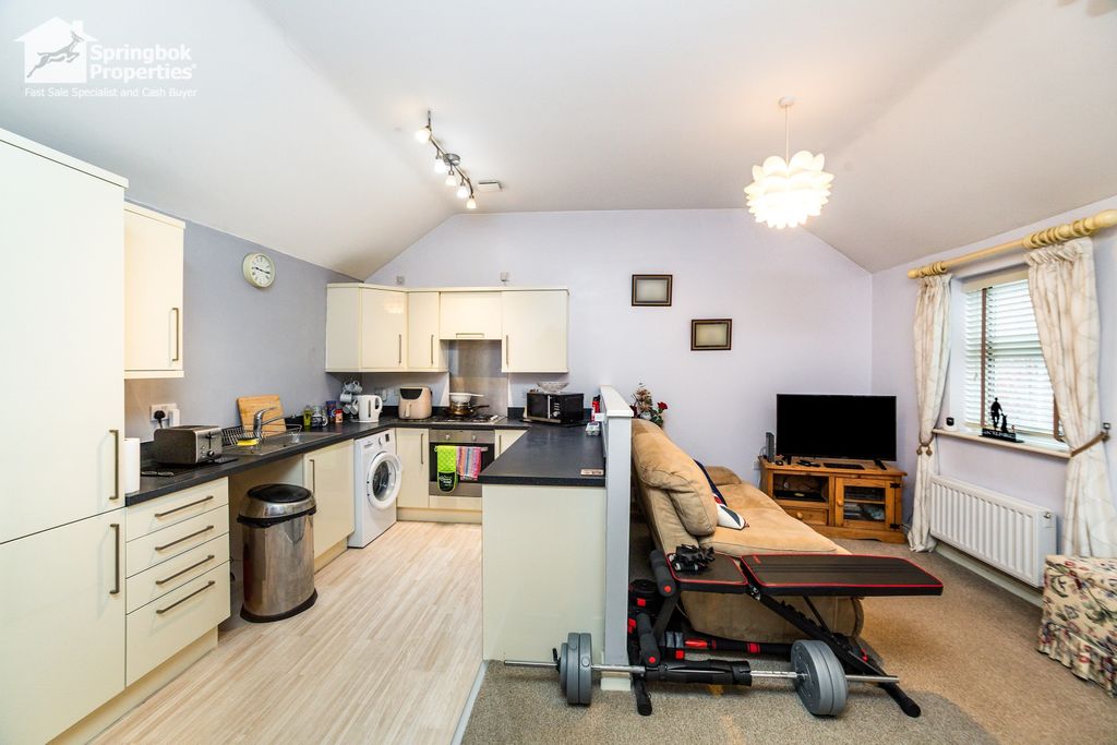 Property photo 2 of 8 Image 2