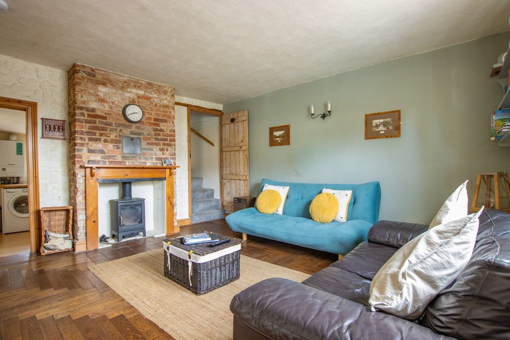 Property photo 3 of 21 5323155