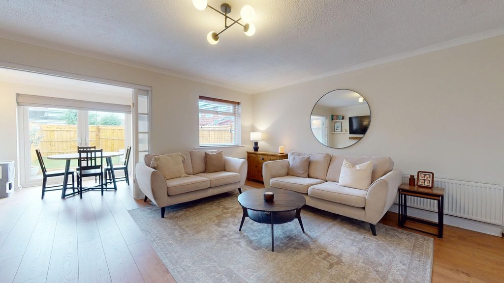 Property photo 3 of 32 4553574