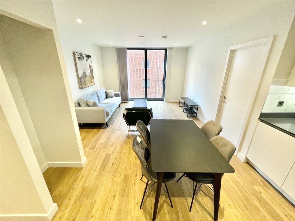 Property photo 2 of 13 Picture No. 04