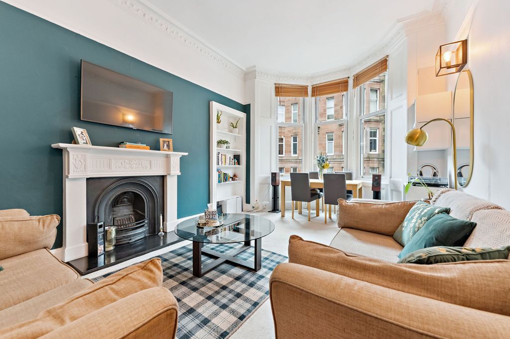 Property photo 2 of 25