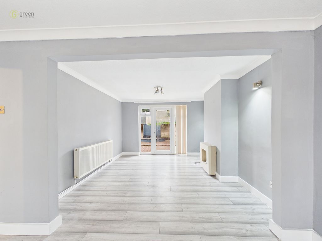 Property photo 2 of 44 Cam05591G0Pr0169Still026