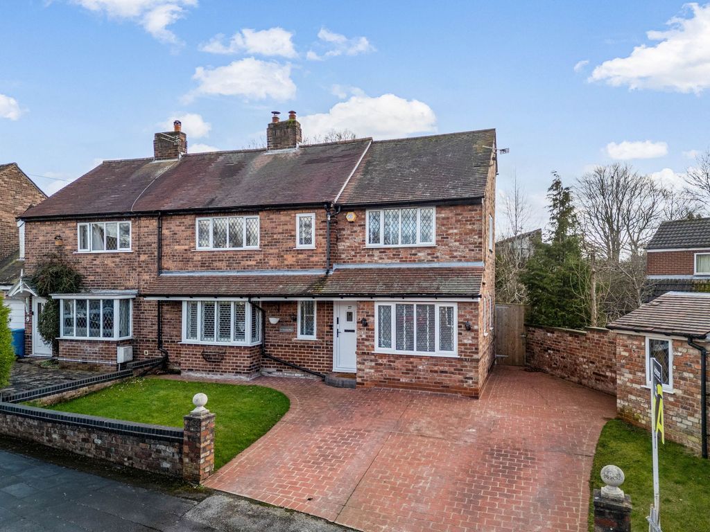 Property photo 1 of 28