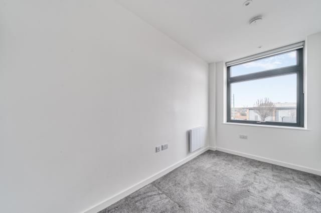 Property photo 3 of 13 Internal View