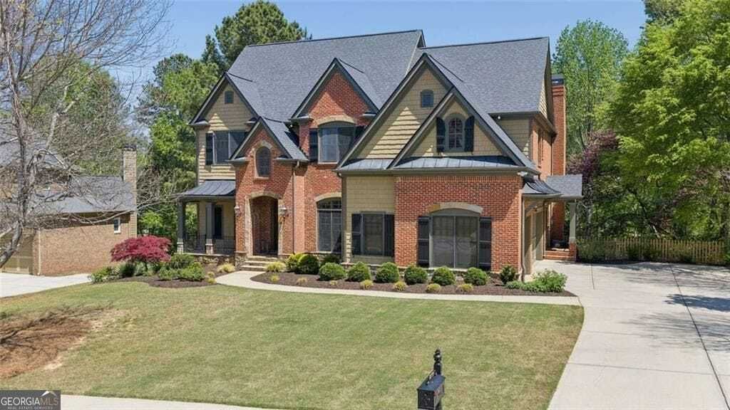 Property photo 1 of 31