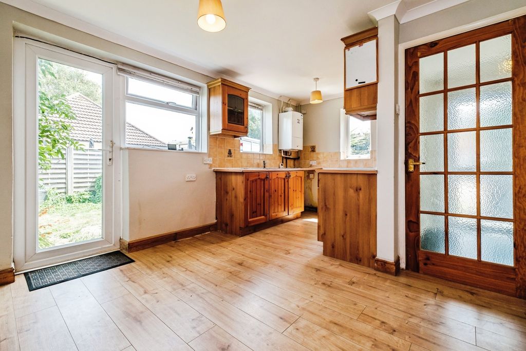 Property photo 3 of 17 Photo