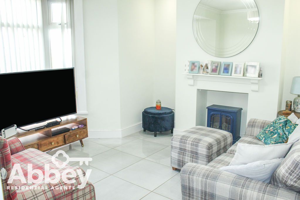 Property photo 2 of 20 Lounge
