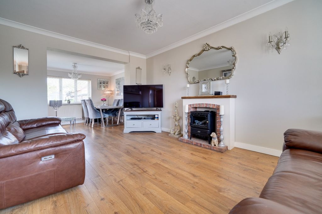 Property photo 2 of 22 3143943