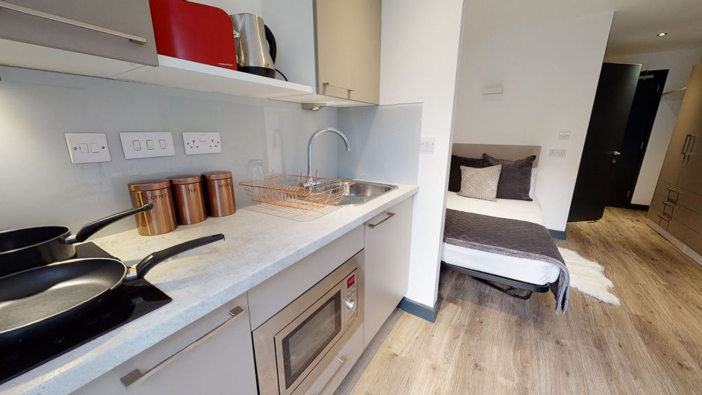 Property photo 3 of 12