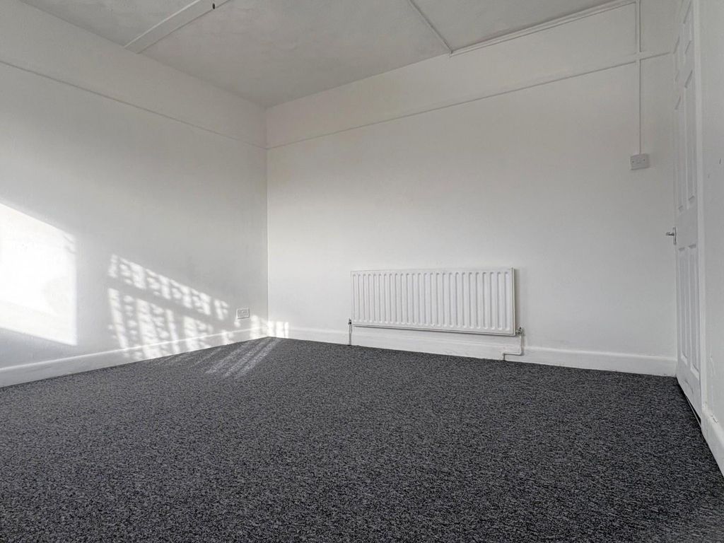 Property photo 2 of 12 7.Jpg