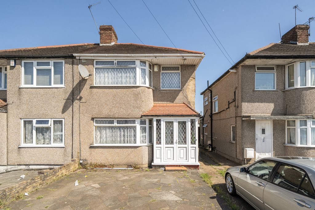 Property photo 1 of 20 1450169-17-69E8c6...