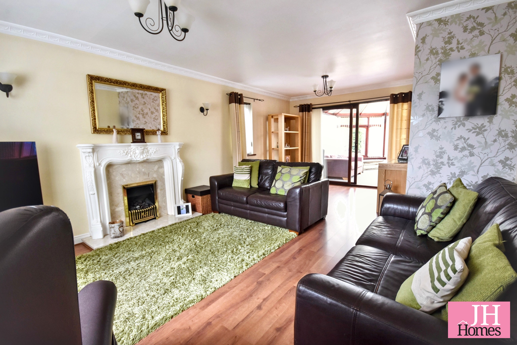 Property photo 2 of 27