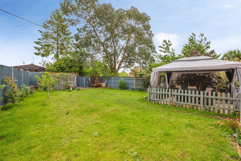 Property photo 3 of 20