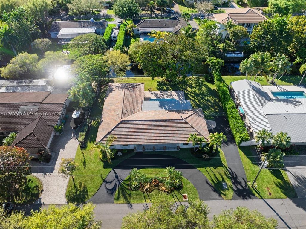 Property photo 2 of 50 <Alttext/>