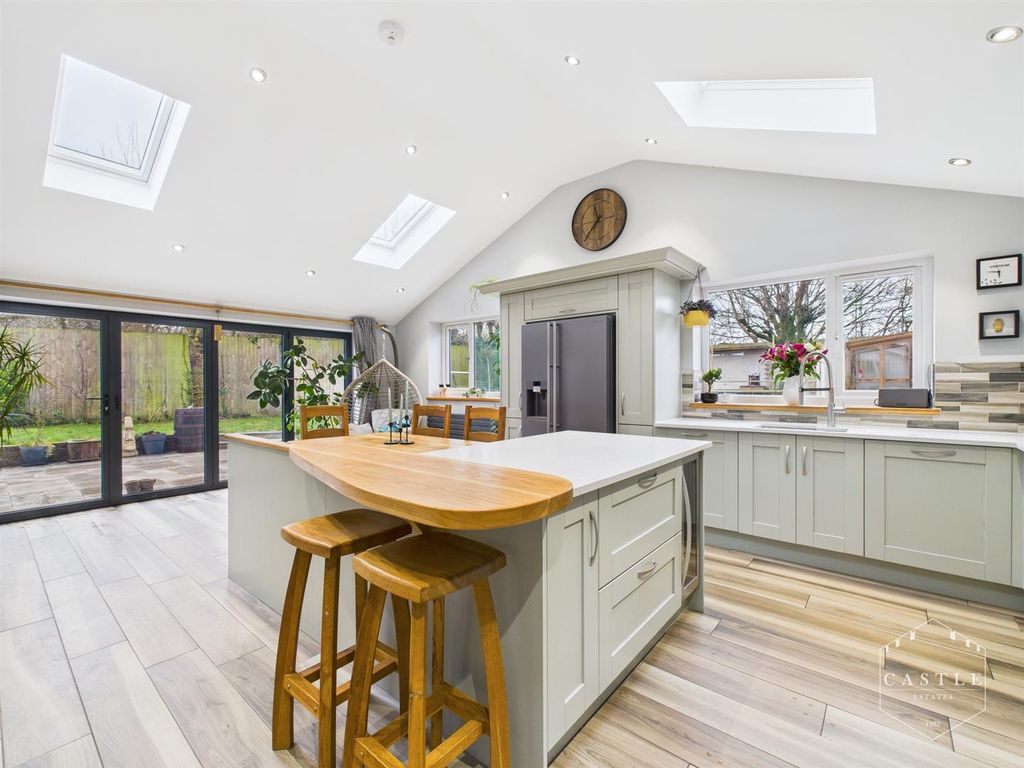 Property photo 3 of 34 Open Plan Living Kitchen
