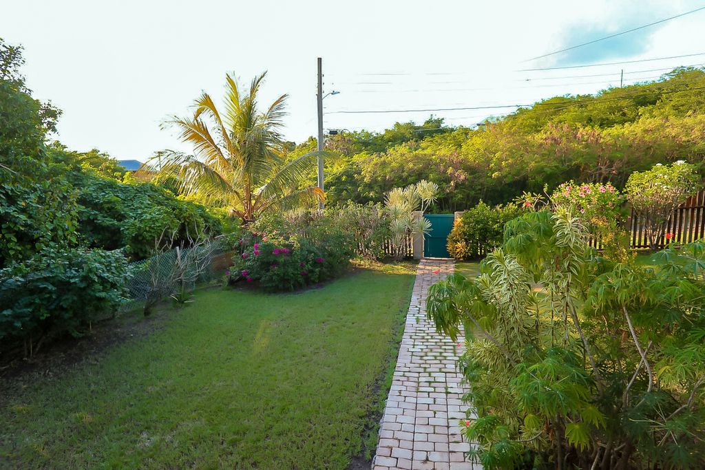 Property photo 3 of 20