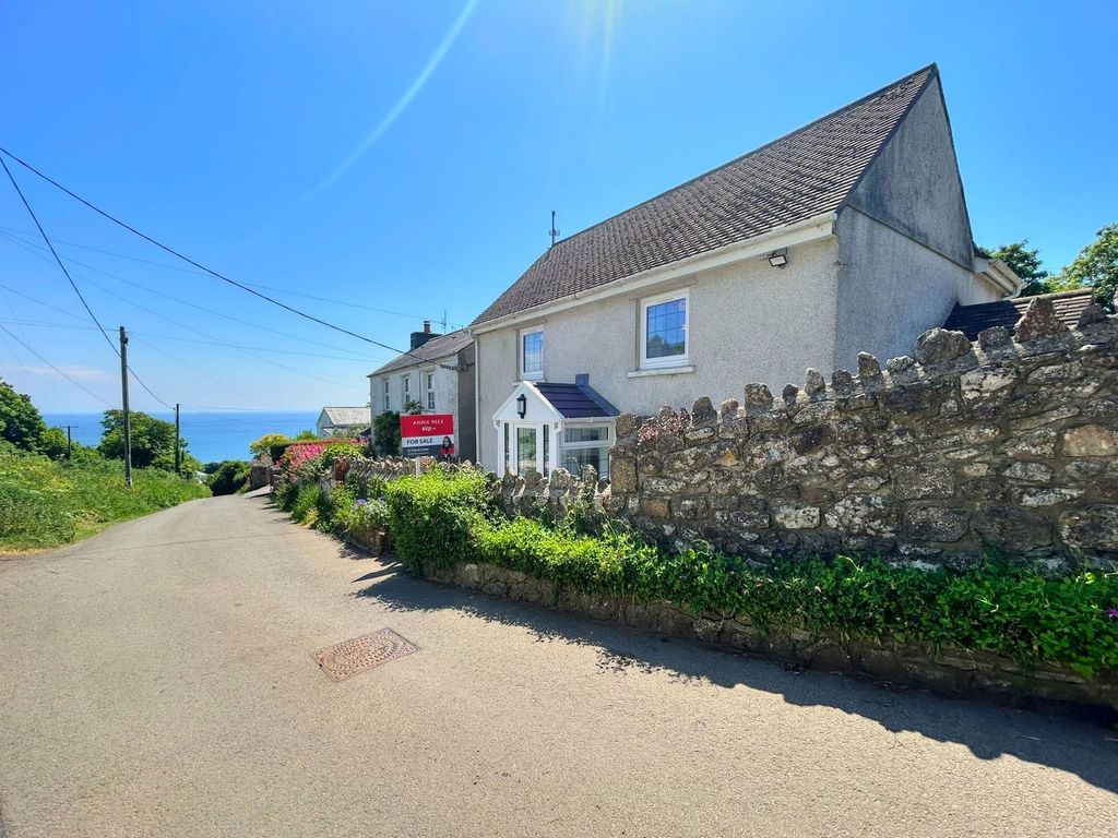 Property photo 1 of 37