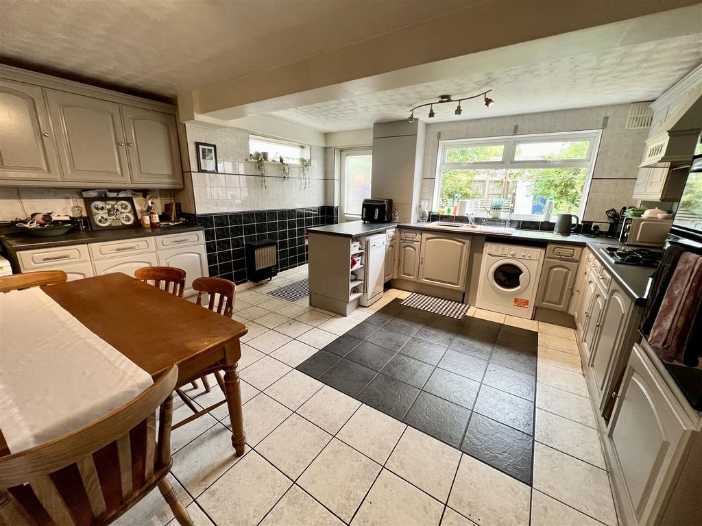 Property photo 3 of 11 Extended Dining Kitchen