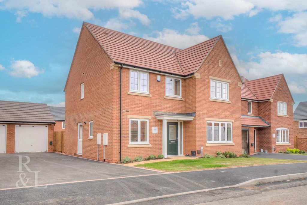 Property photo 1 of 27 Batched (46).Jpg