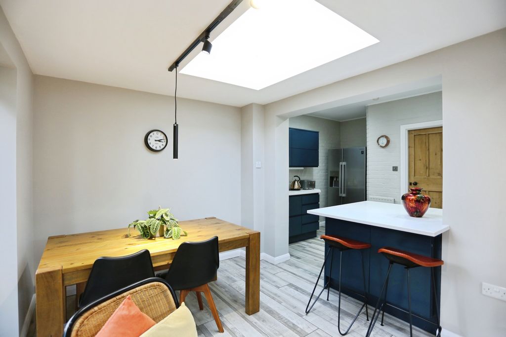 Property photo 3 of 26 Img_7795