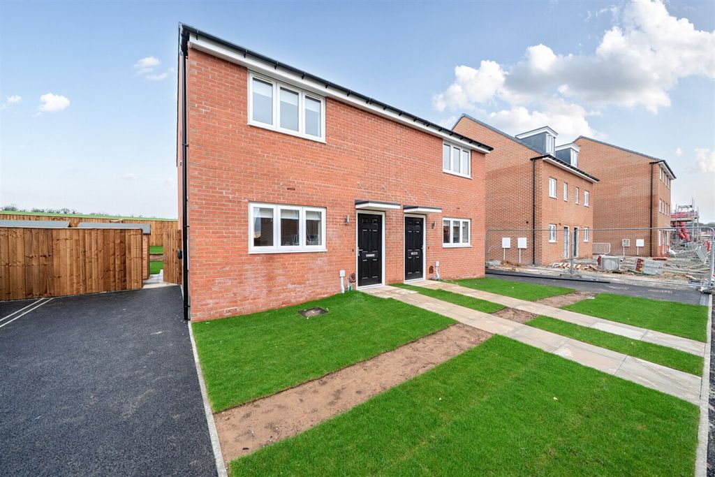 Property photo 1 of 6 Exterior