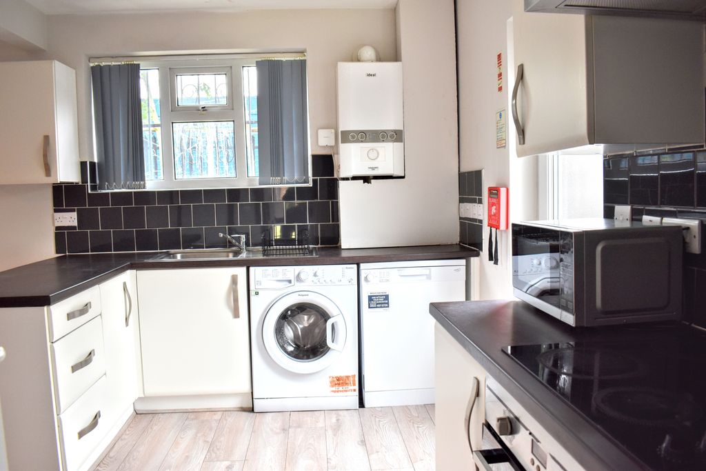 Property photo 3 of 11 Dsc_0033