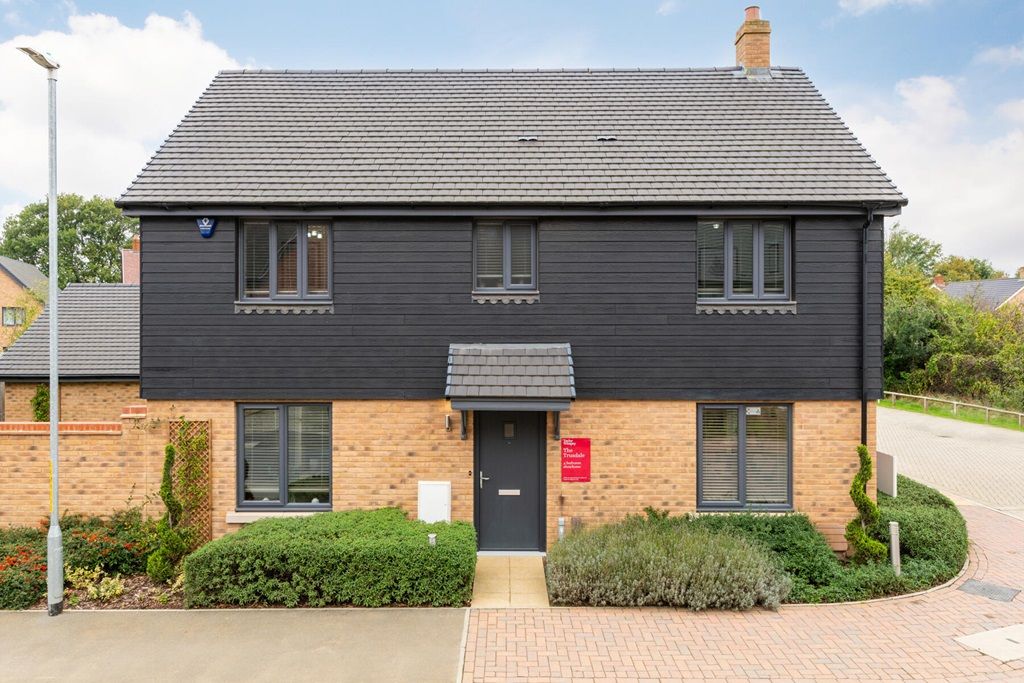 Property photo 2 of 13 Visit Our Trusdale Show Home At Oakapple Place