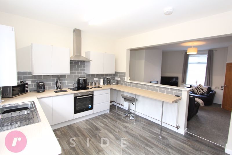 Property photo 3 of 13 Dining Kitchen