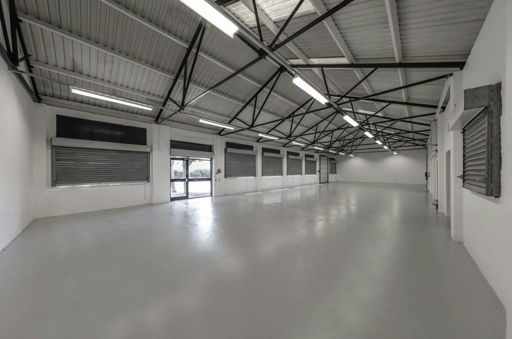 Property photo 2 of 5 4923 Ipswich Road Slough 2.Jpg