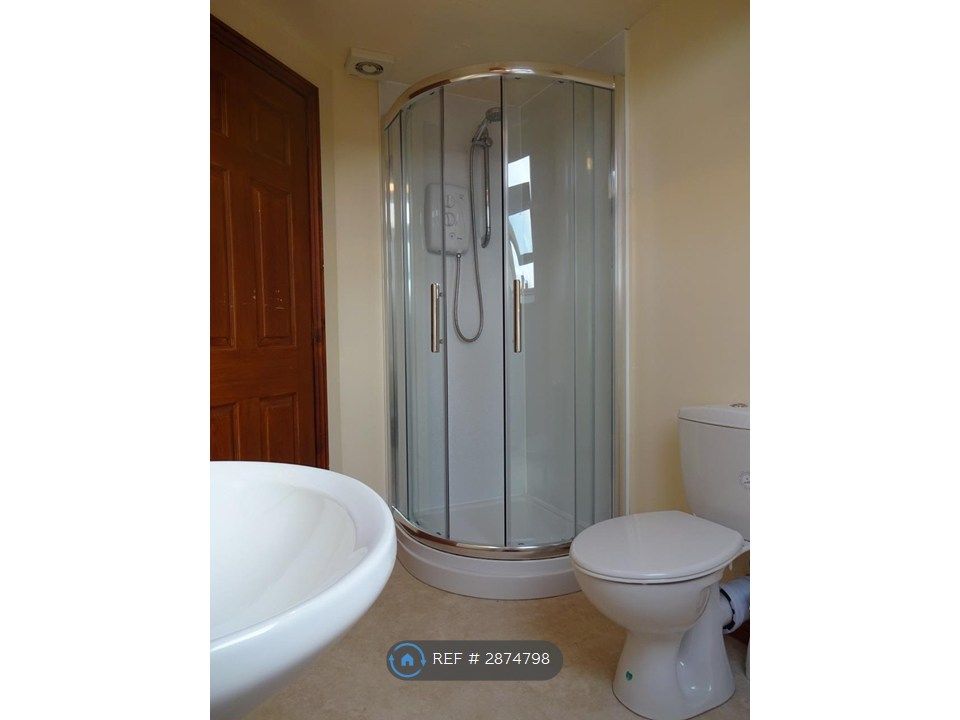Property photo 3 of 4 Shower Room