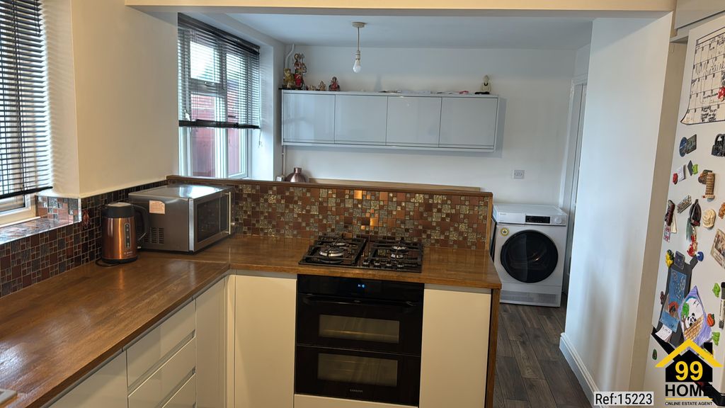 Property photo 2 of 22 Photo 1