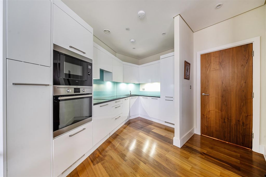 Property photo 3 of 19 1422085-7-69Aed588249Bf.Jpg