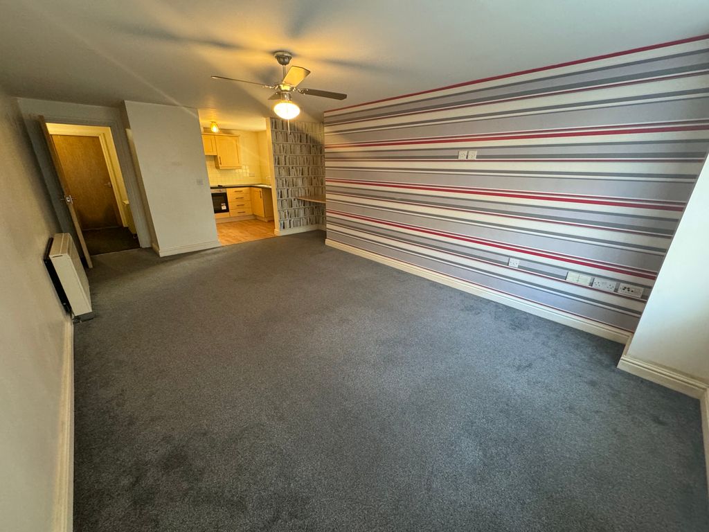Property photo 3 of 9