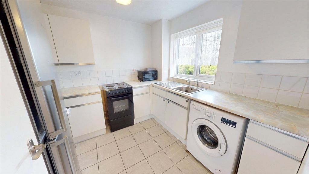 Property photo 3 of 10 Picture No. 03