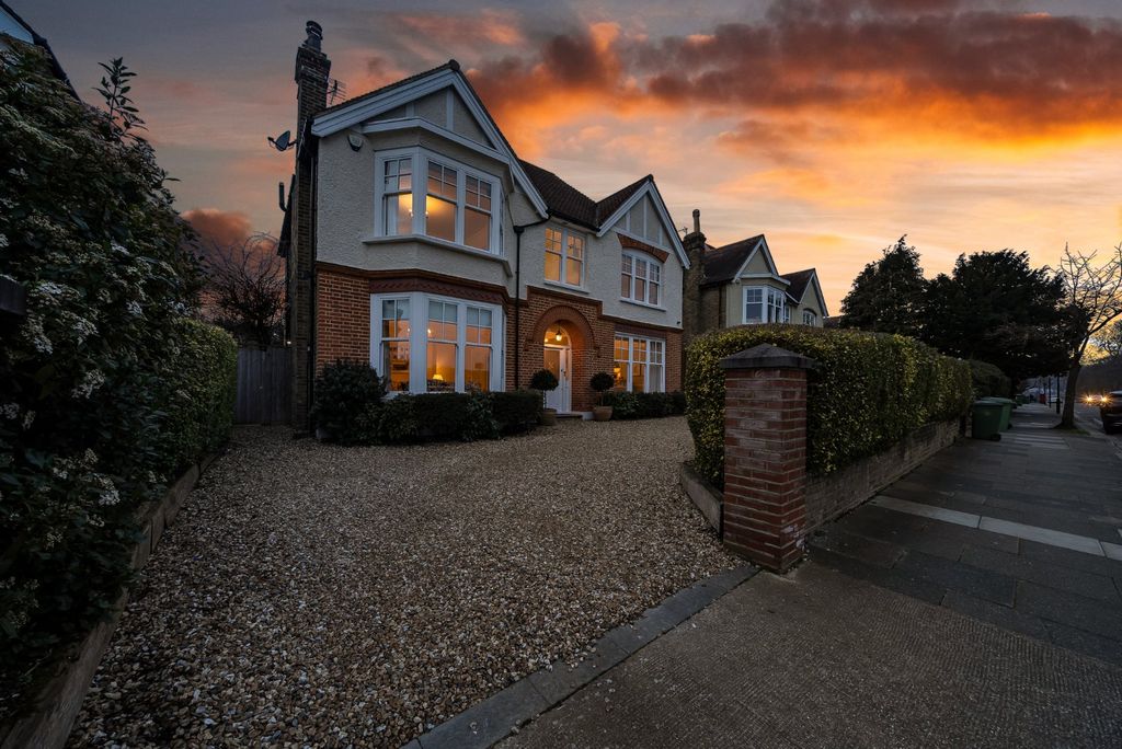Property photo 1 of 54 Picture No. 01