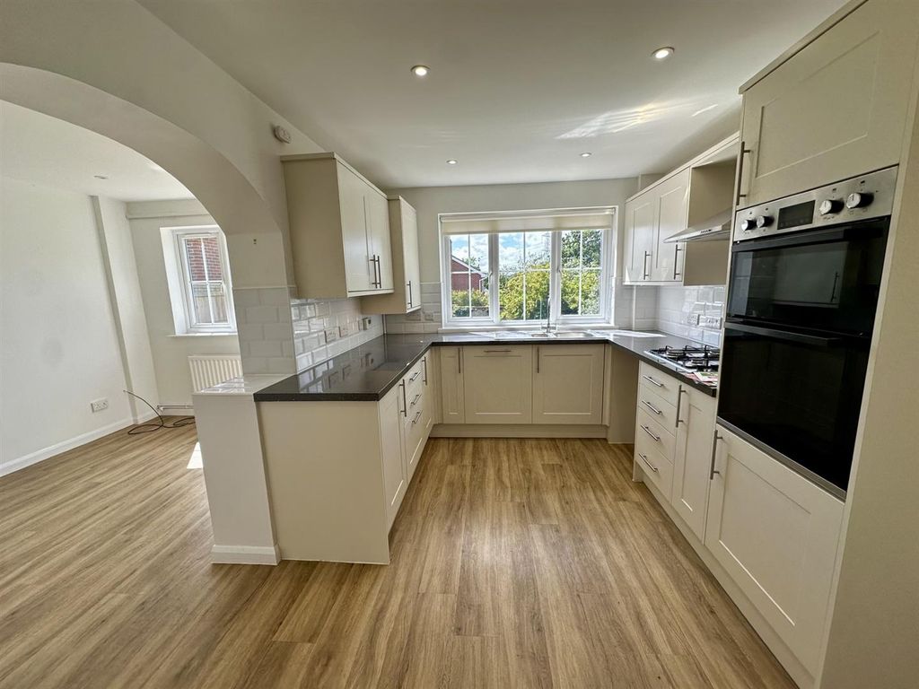 Property photo 3 of 12 1.Jpg