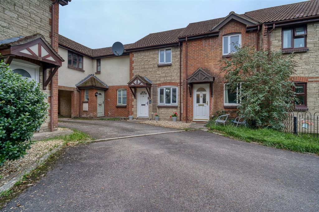 Property photo 1 of 10