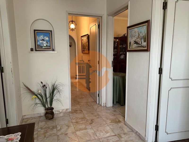 Property photo 3 of 43