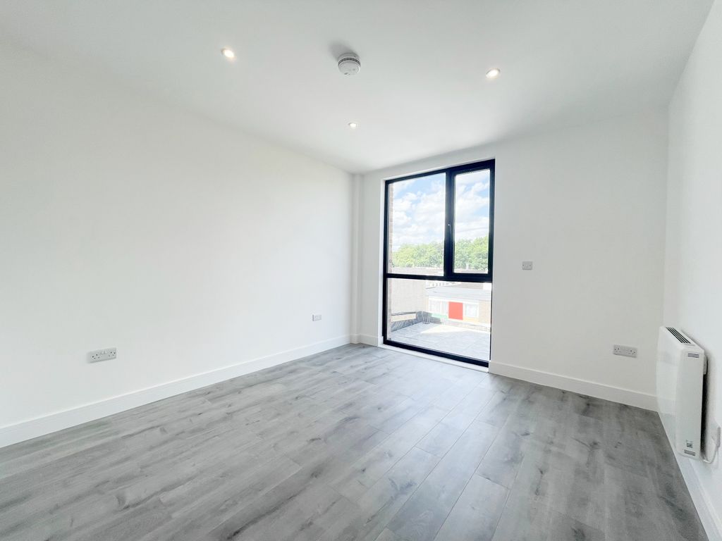 Property photo 2 of 8 Kitchen/Diner