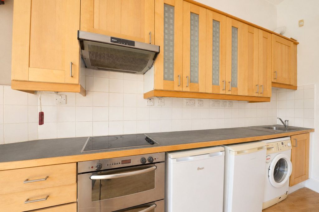 Property photo 3 of 11 Picture No. 02
