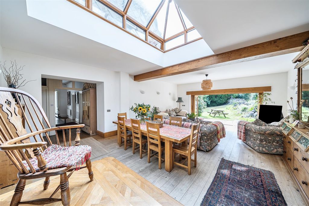 Property photo 2 of 49
