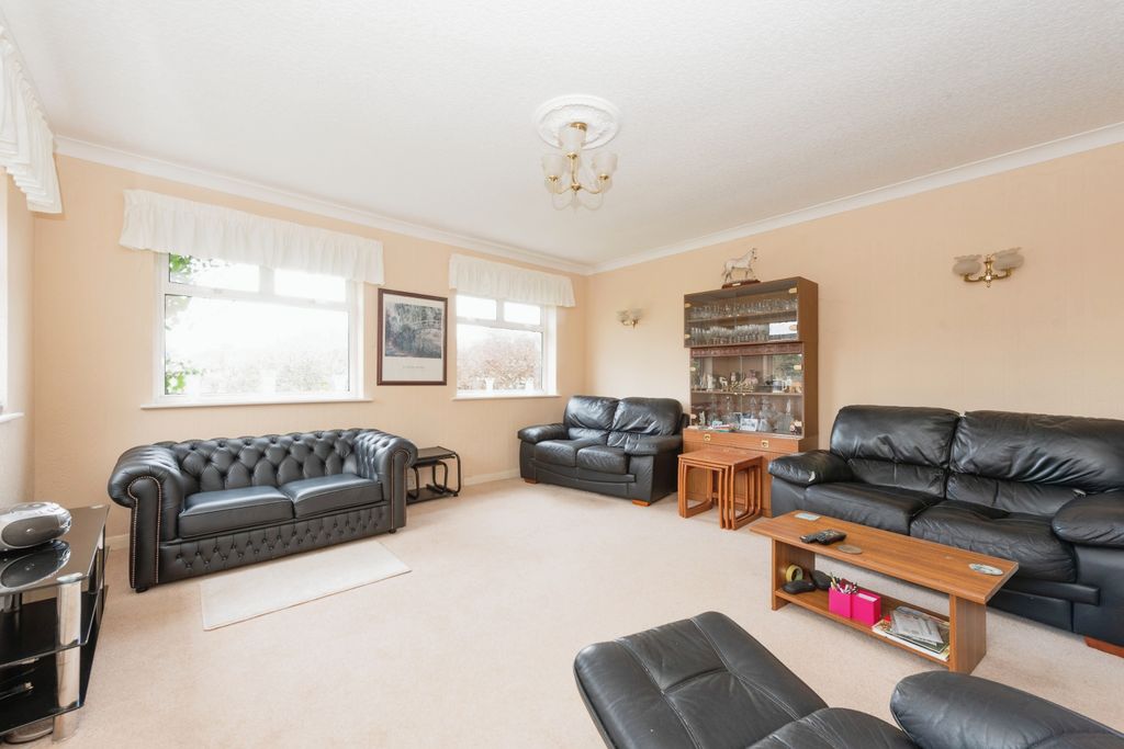 Property photo 2 of 17 Living Room