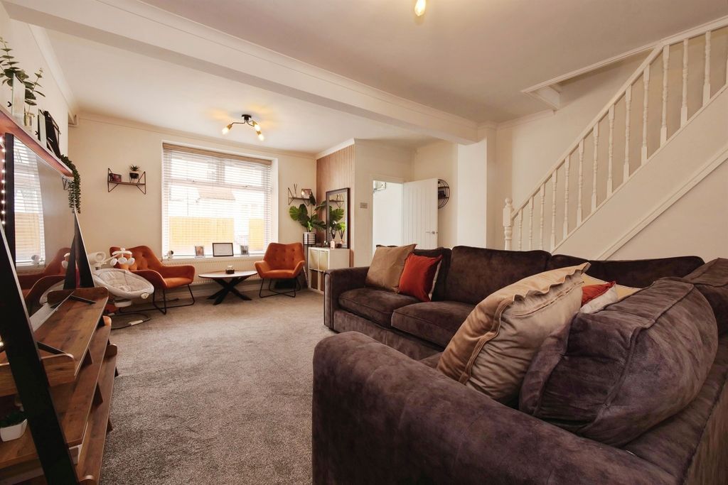 Property photo 3 of 15