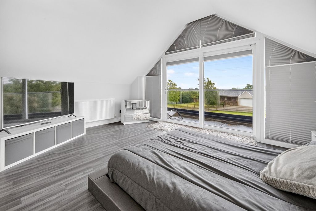 Additional image 27 of 5 bed equestrian for saleLaleston, Bridgend CF32